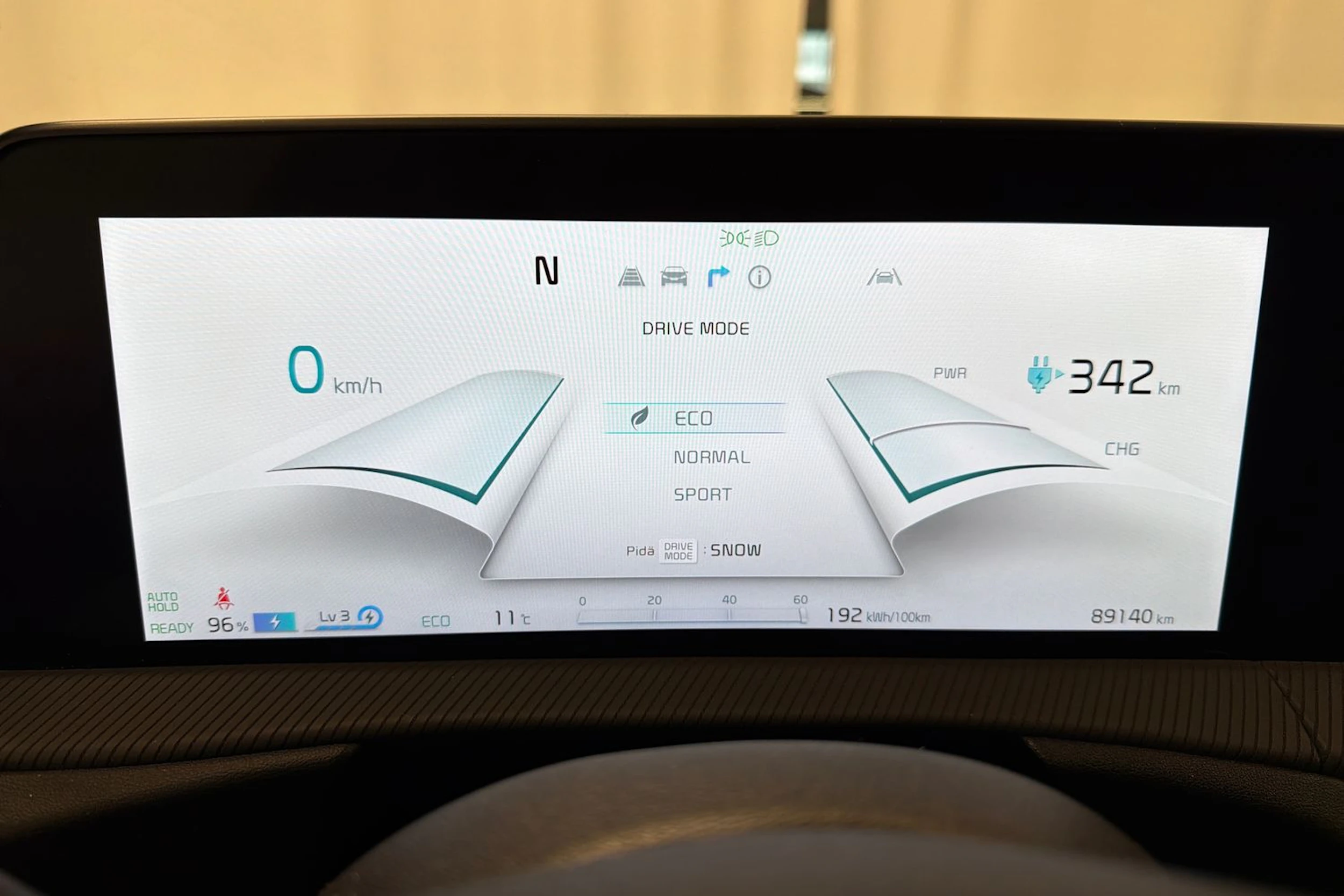 musta Kia EV6 2022 kuva 29.