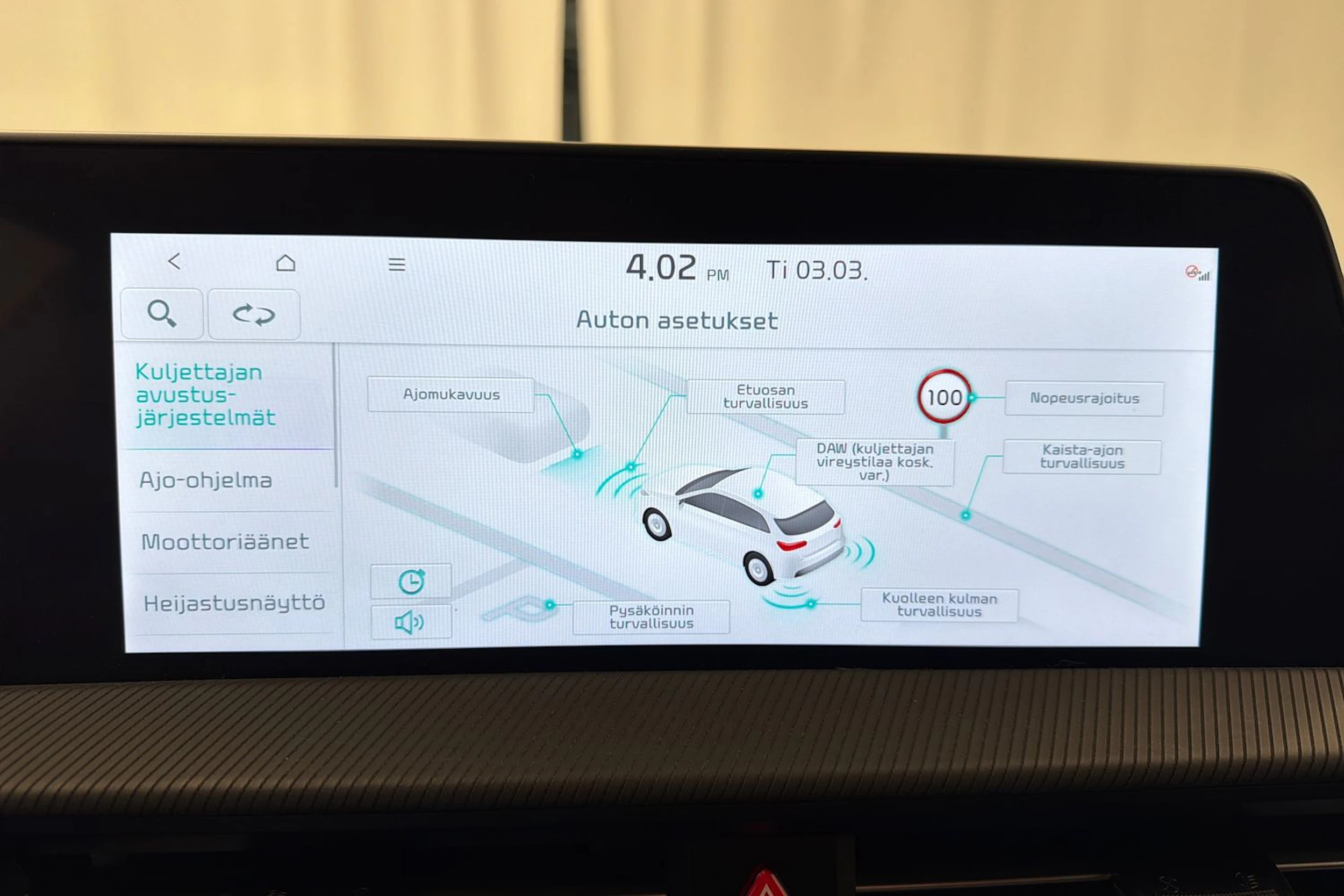 musta Kia EV6 2022 kuva 30.