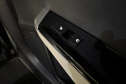 musta Kia EV6 2022 kuva 34.