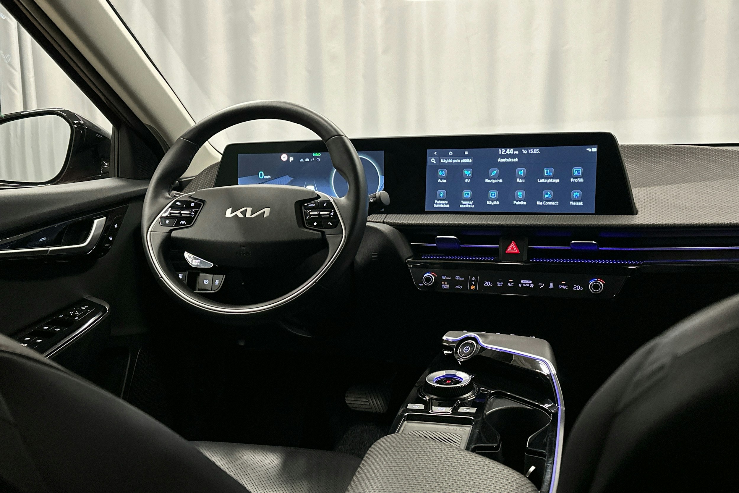 punainen Kia EV6 2022 kuva 9.