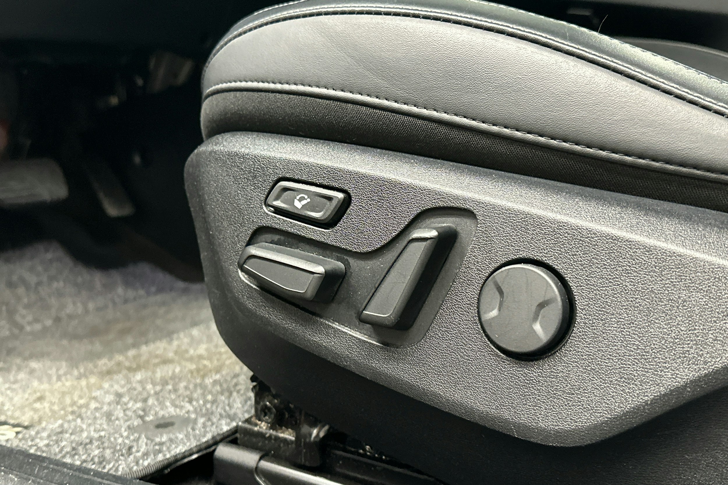 punainen Kia EV6 2022 kuva 24.