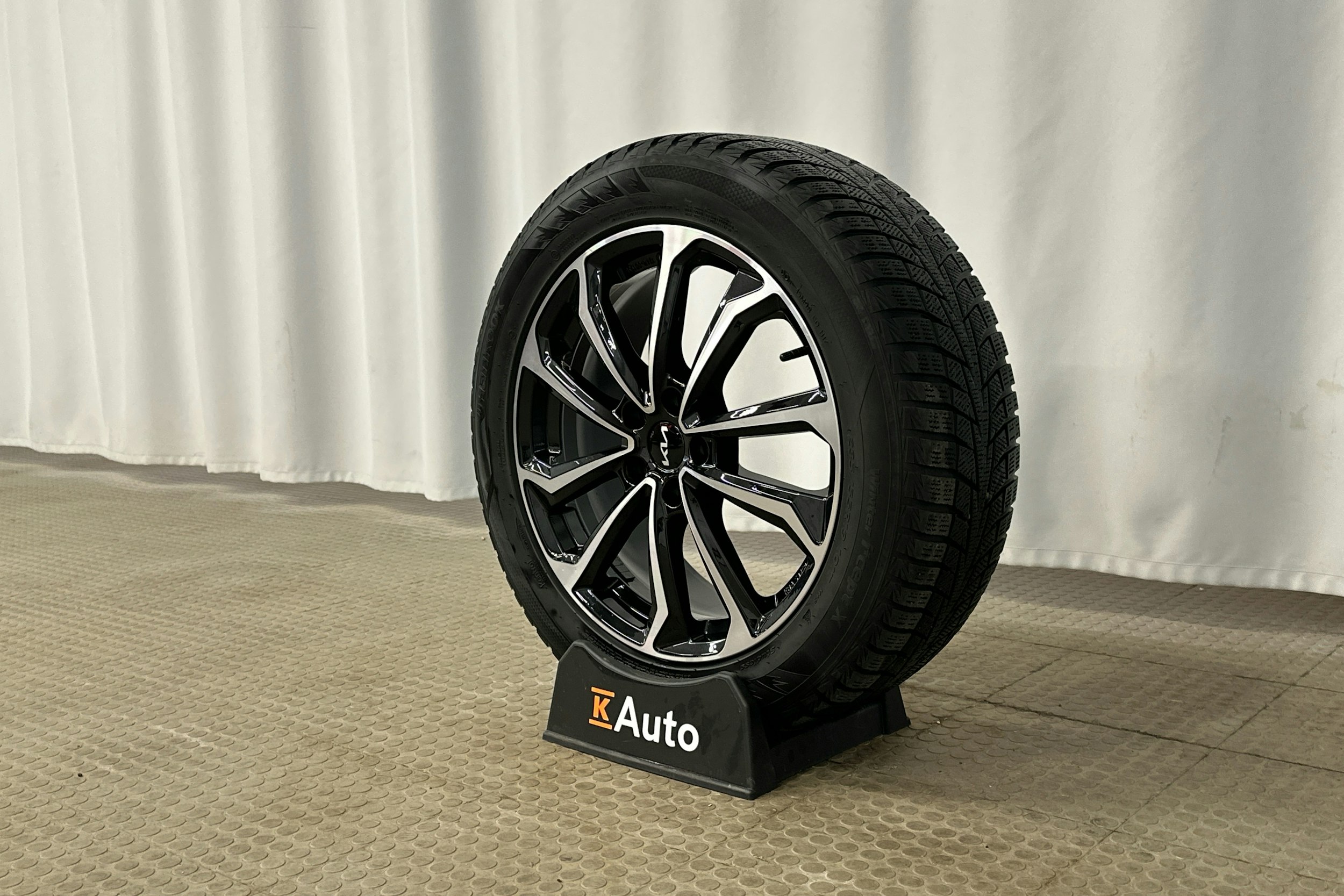 punainen Kia EV6 2022 kuva 30.