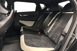 musta Kia EV6 2022 kuva 10.