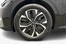 musta Kia EV6 2022 kuva 11.