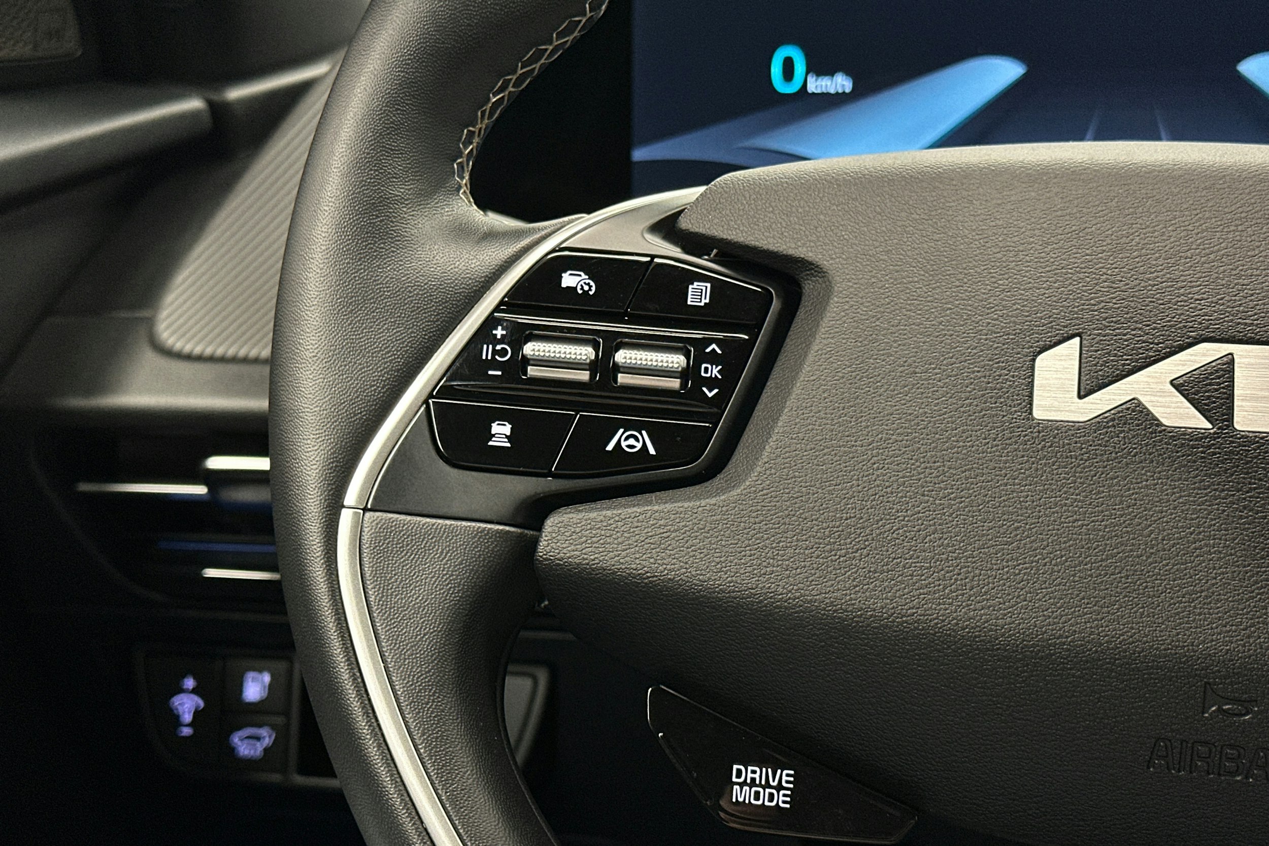 musta Kia EV6 2022 kuva 21.