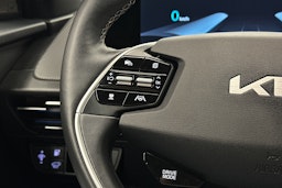 musta Kia EV6 2022 kuva 21.