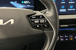 musta Kia EV6 2022 kuva 22.