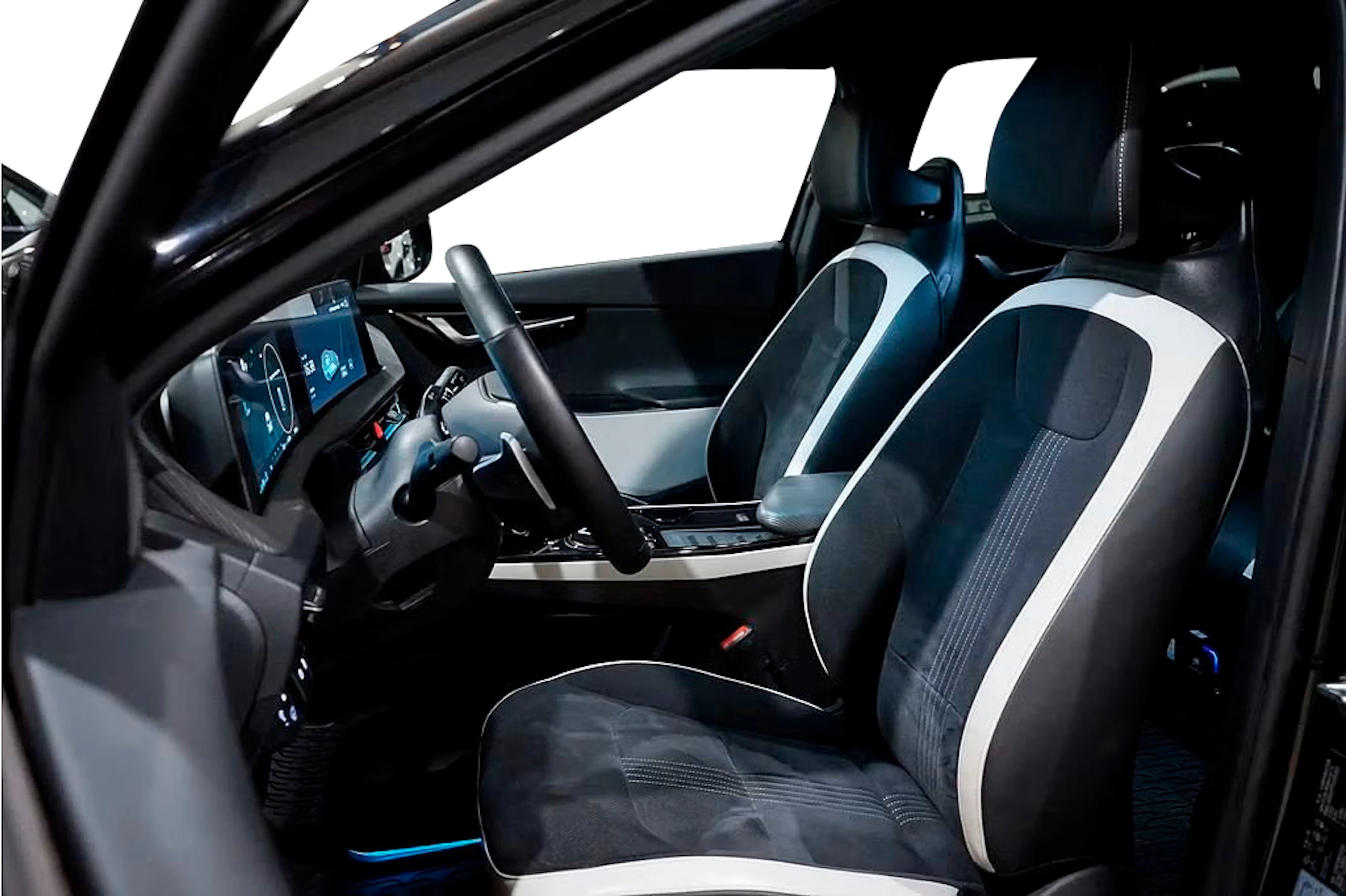 musta Kia EV6 2023 kuva 3.