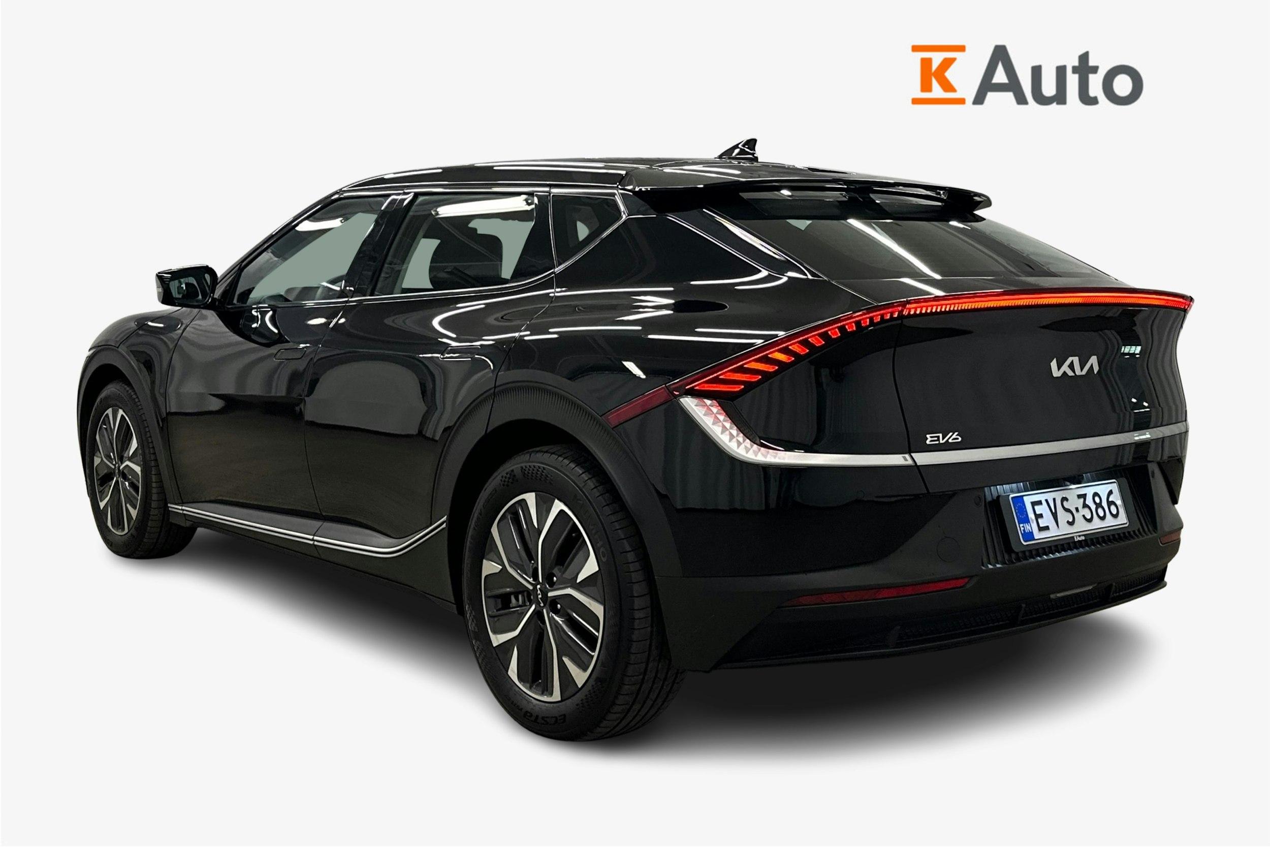 musta Kia EV6 2023 kuva 2.