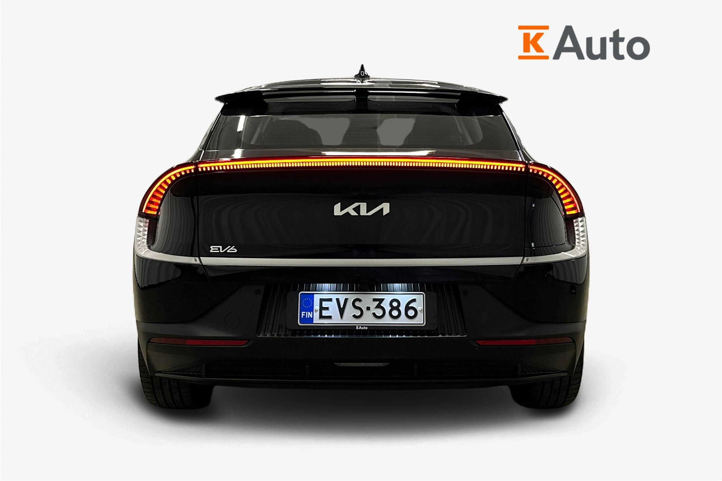 musta Kia EV6 2023 kuva 3.