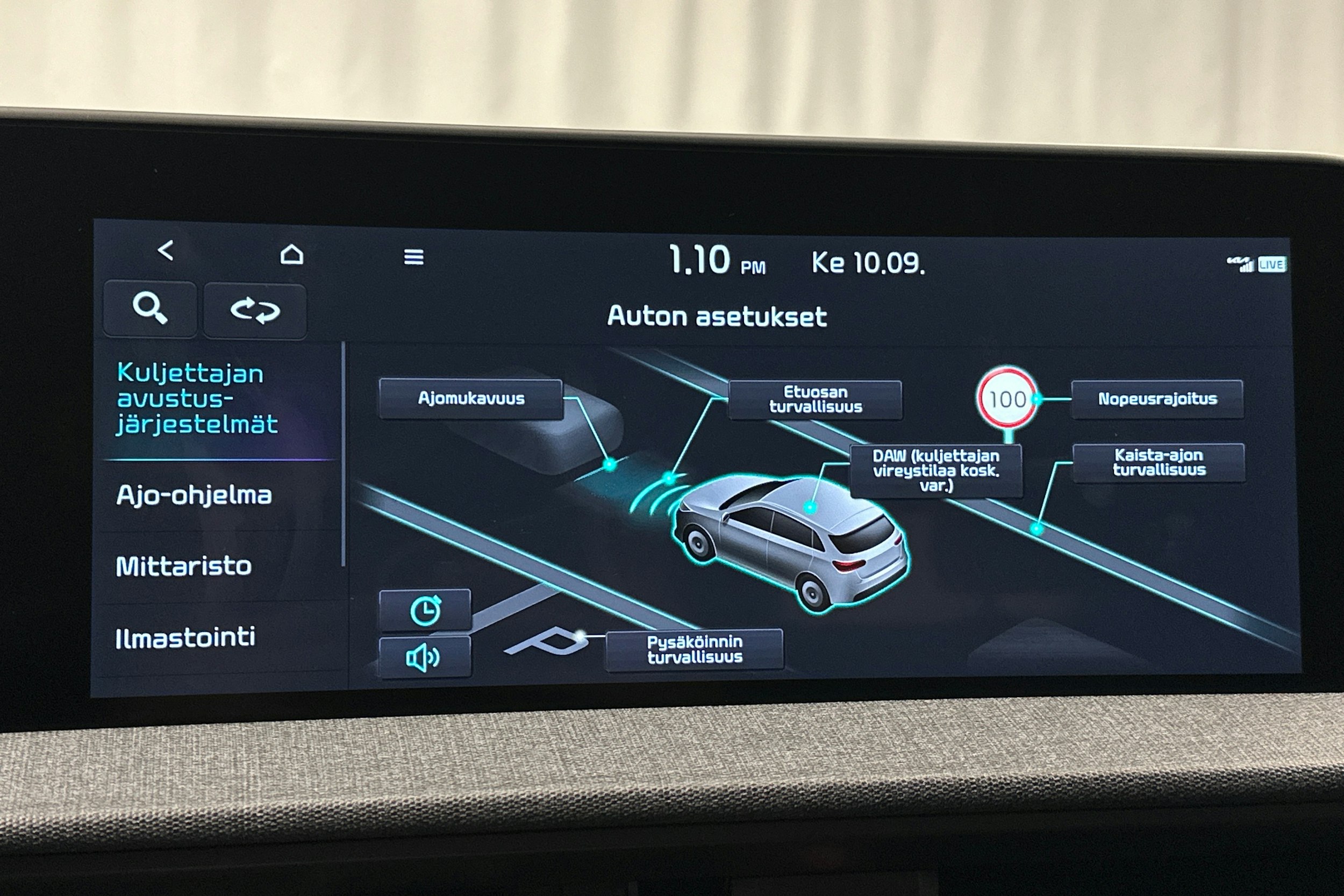 musta Kia EV6 2023 kuva 19.