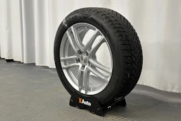 musta Kia EV6 2023 kuva 13.