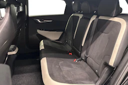 musta Kia EV6 2023 kuva 8.