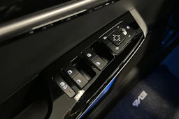 musta Kia EV6 2023 kuva 16.