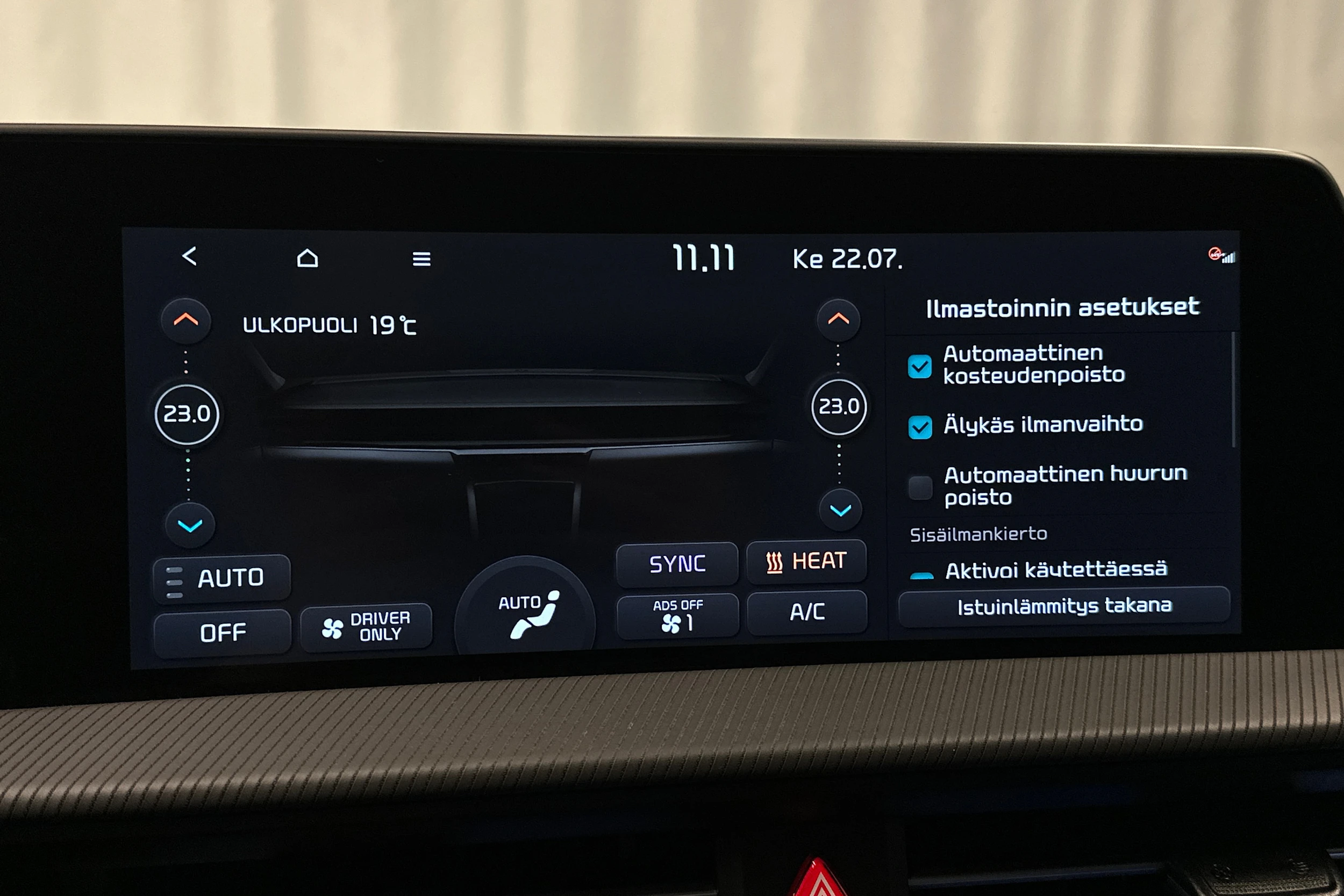 musta Kia EV6 2023 kuva 25.