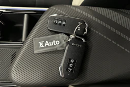 musta Kia EV6 2023 kuva 43.