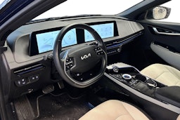 sininen Kia EV6 2023 kuva 3.