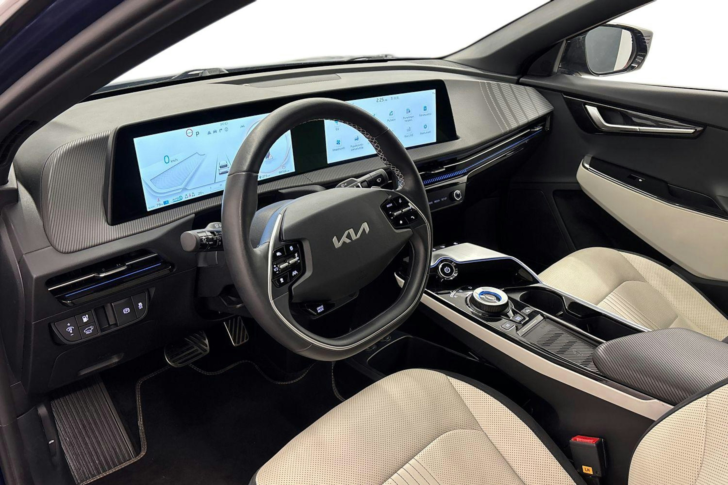 sininen Kia EV6 2023 kuva 6.