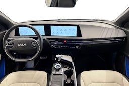 sininen Kia EV6 2023 kuva 7.