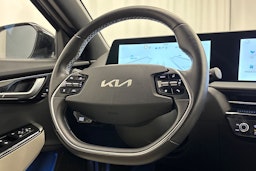 sininen Kia EV6 2023 kuva 14.