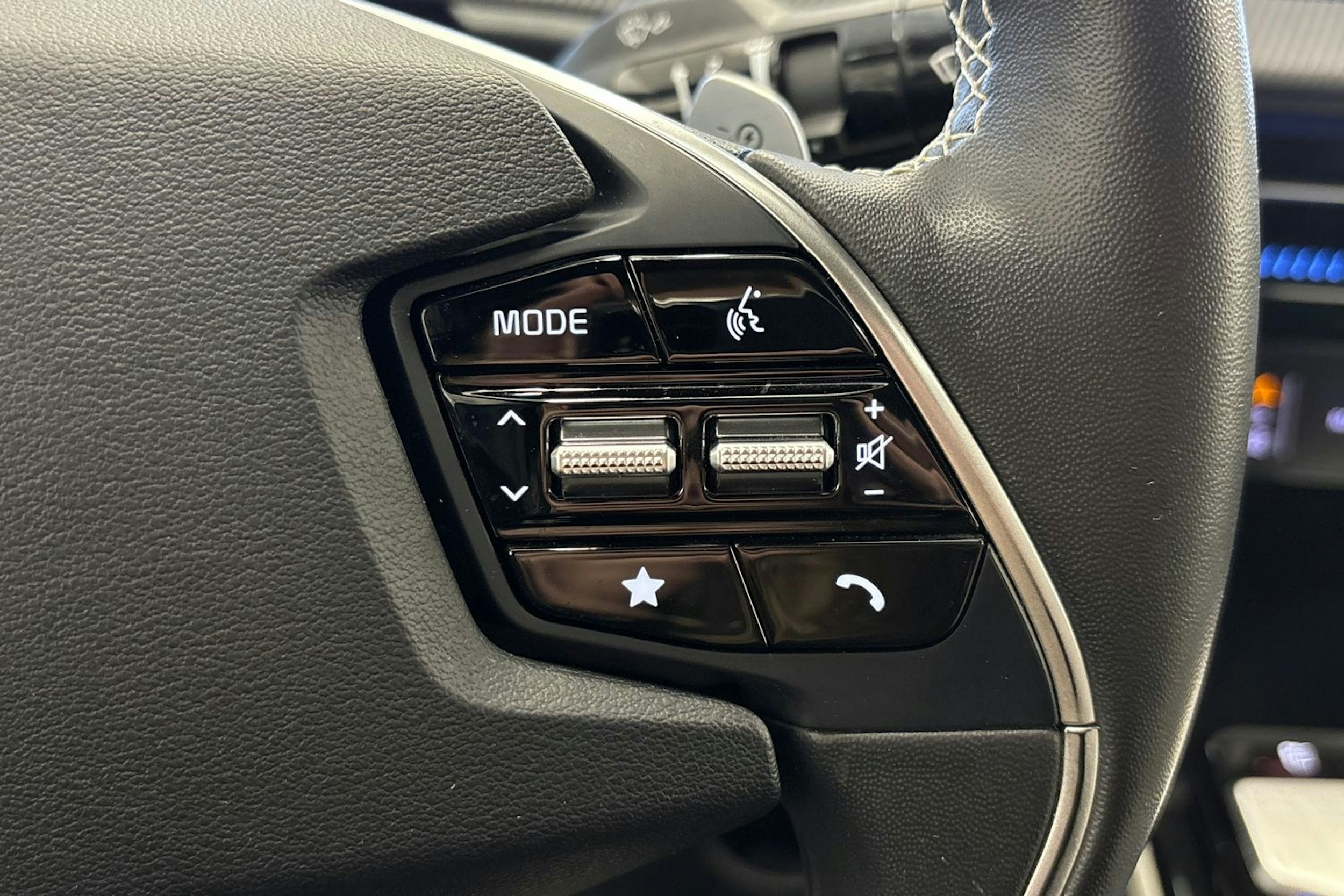 sininen Kia EV6 2023 kuva 16.