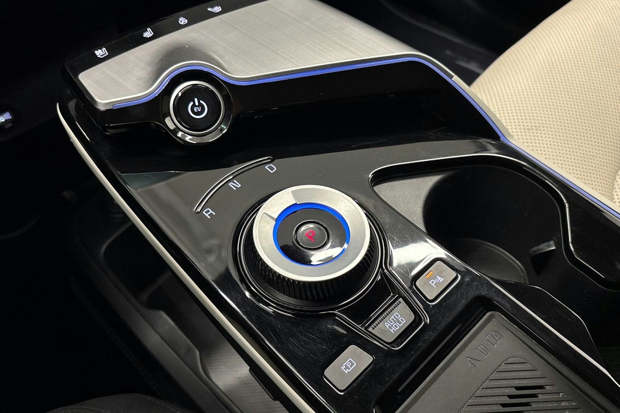 sininen Kia EV6 2023 kuva 23.