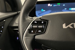 sininen Kia EV6 2023 kuva 14.