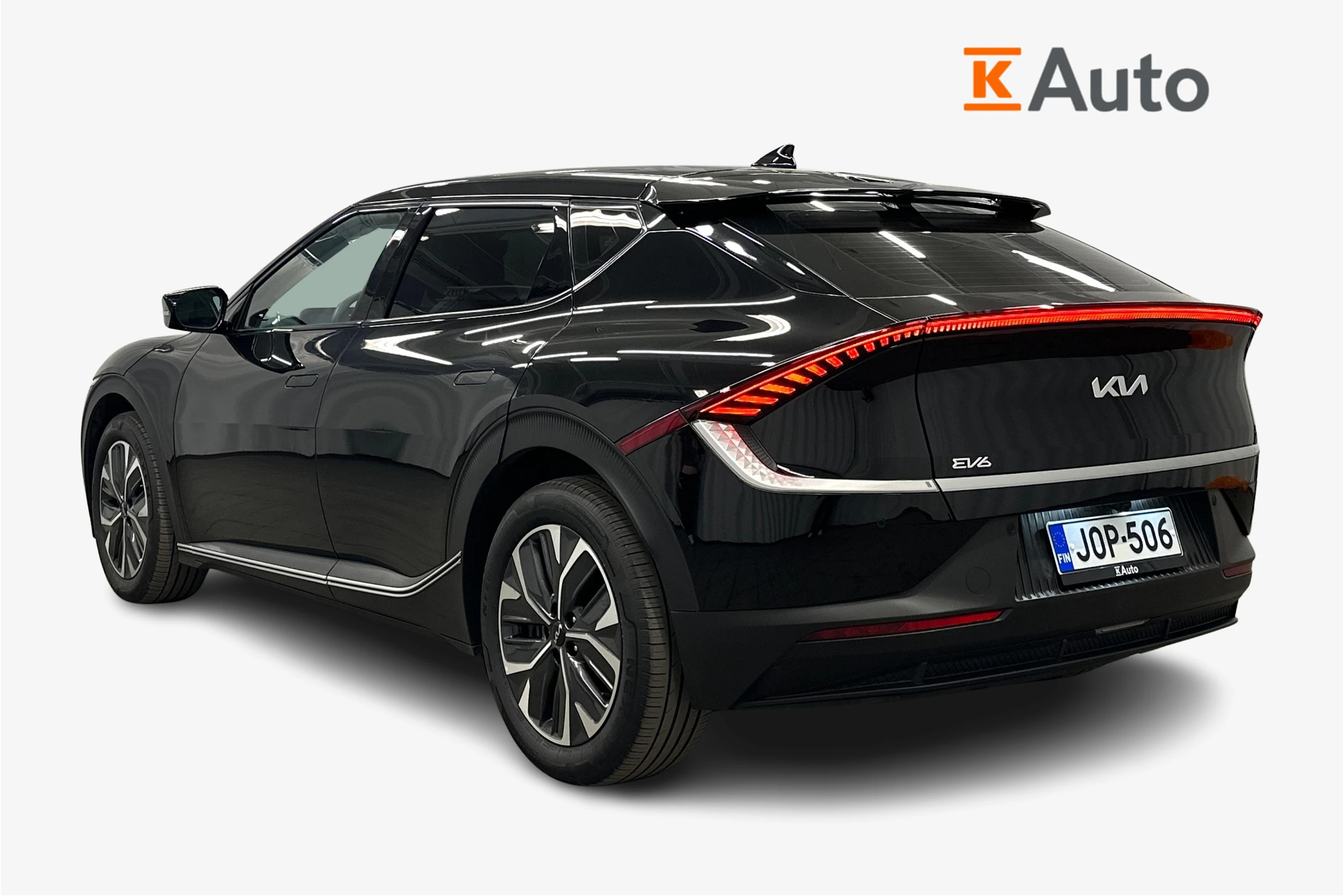 musta Kia EV6 2023 kuva 3.