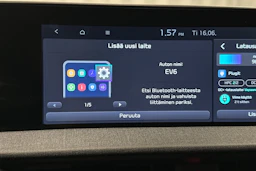 valkoinen Kia EV6 2023 kuva 22.