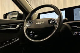 harmaa Kia EV6 2023 kuva 20.