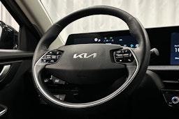 harmaa Kia EV6 2023 kuva 13.