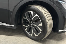 musta Kia EV6 2023 kuva 10.