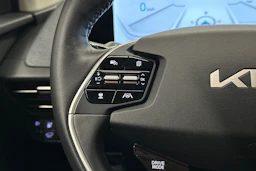 musta Kia EV6 2023 kuva 11.