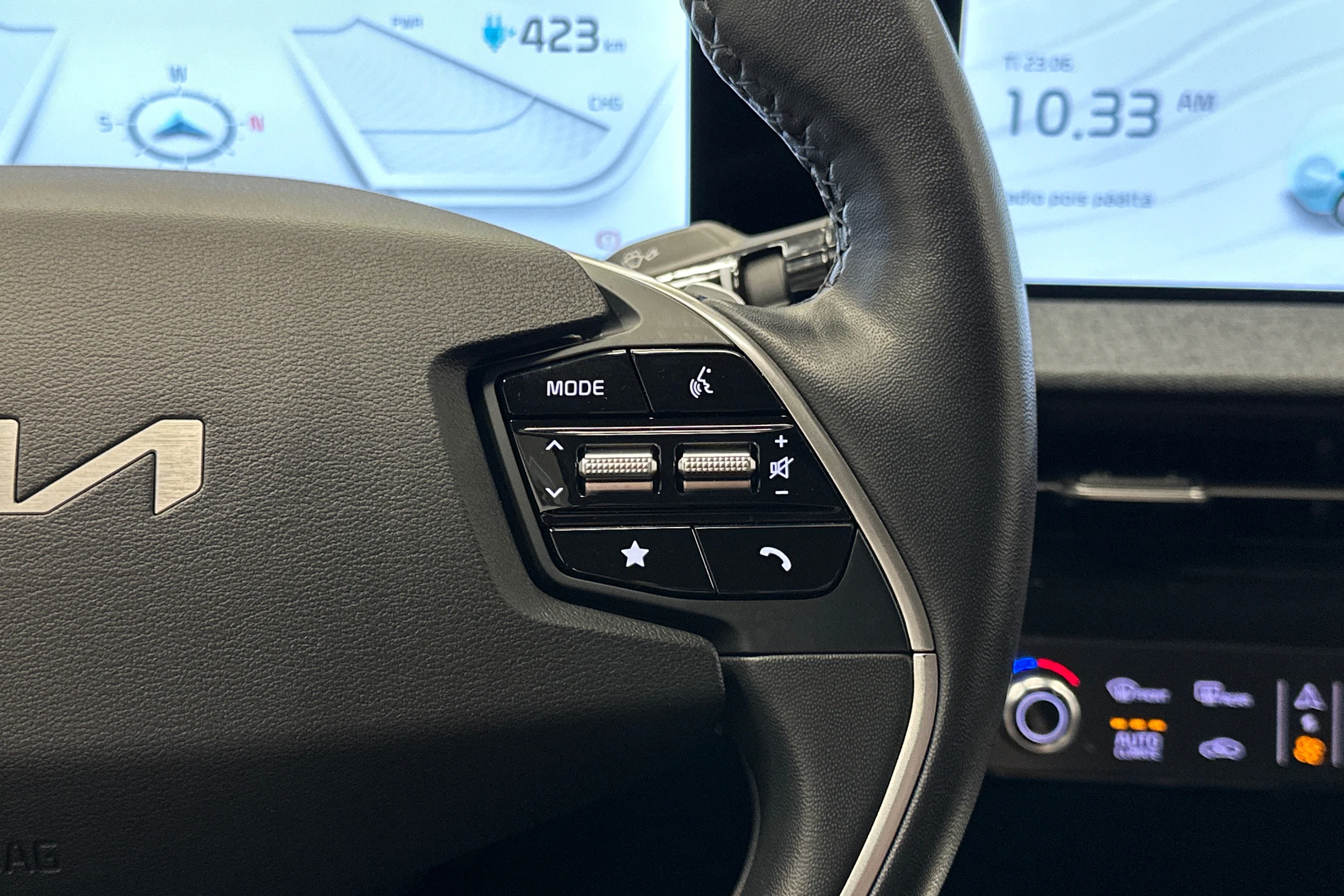 musta Kia EV6 2023 kuva 12.
