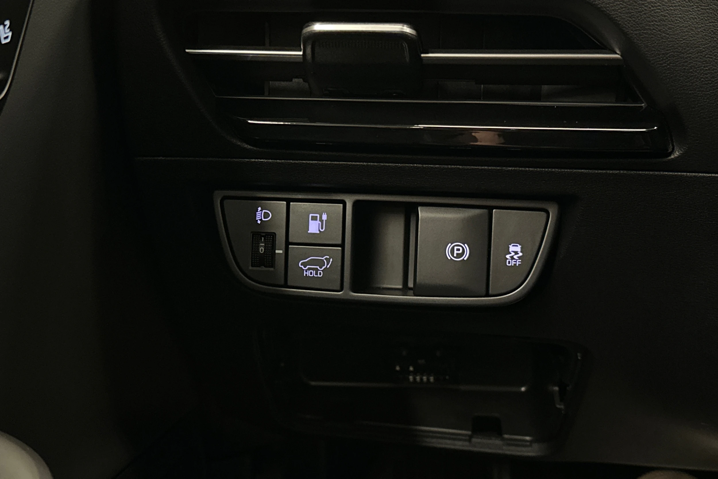 musta Kia EV6 2023 kuva 15.