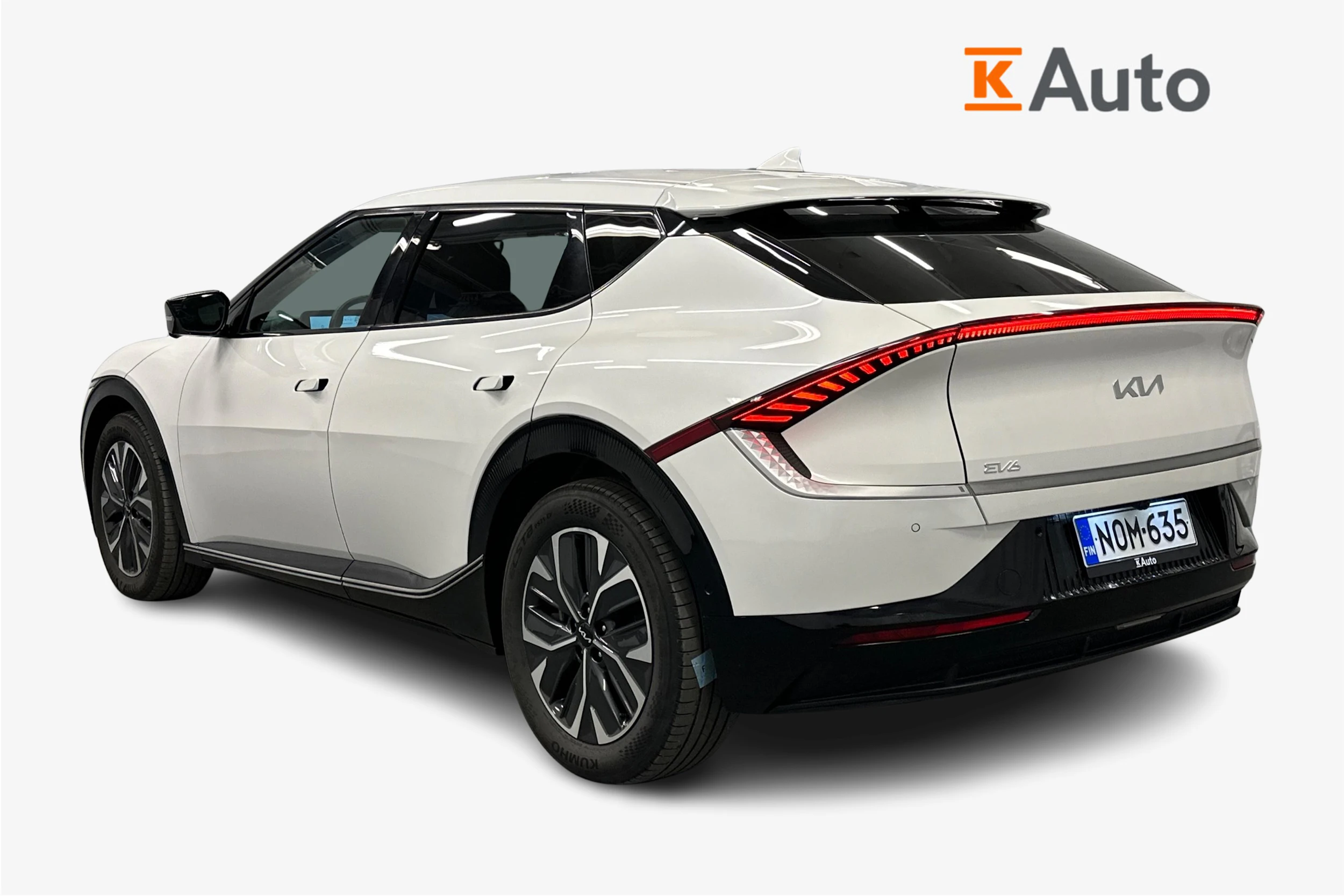 valkoinen Kia EV6 2023 kuva 3.
