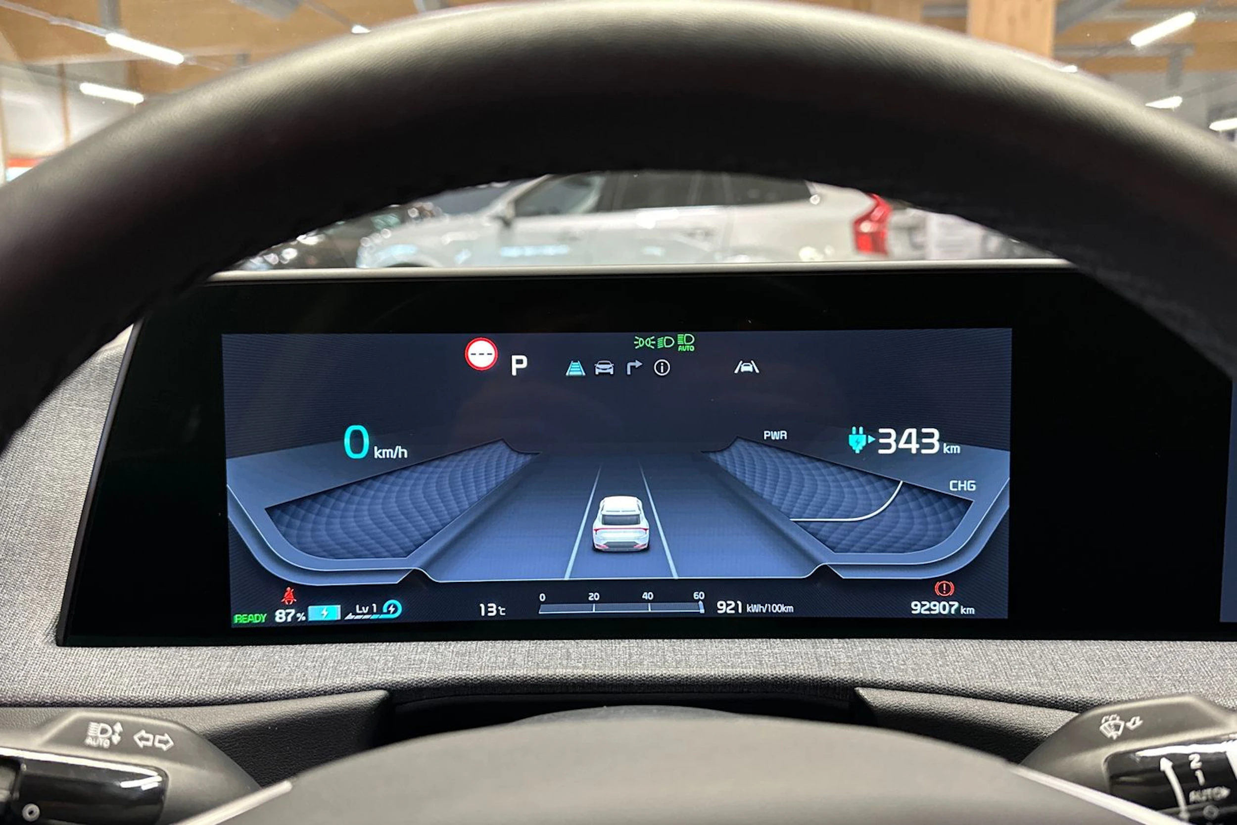 sininen Kia EV6 2023 kuva 19.