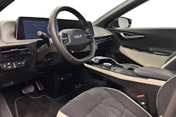 harmaa Kia EV6 2023 kuva 6.