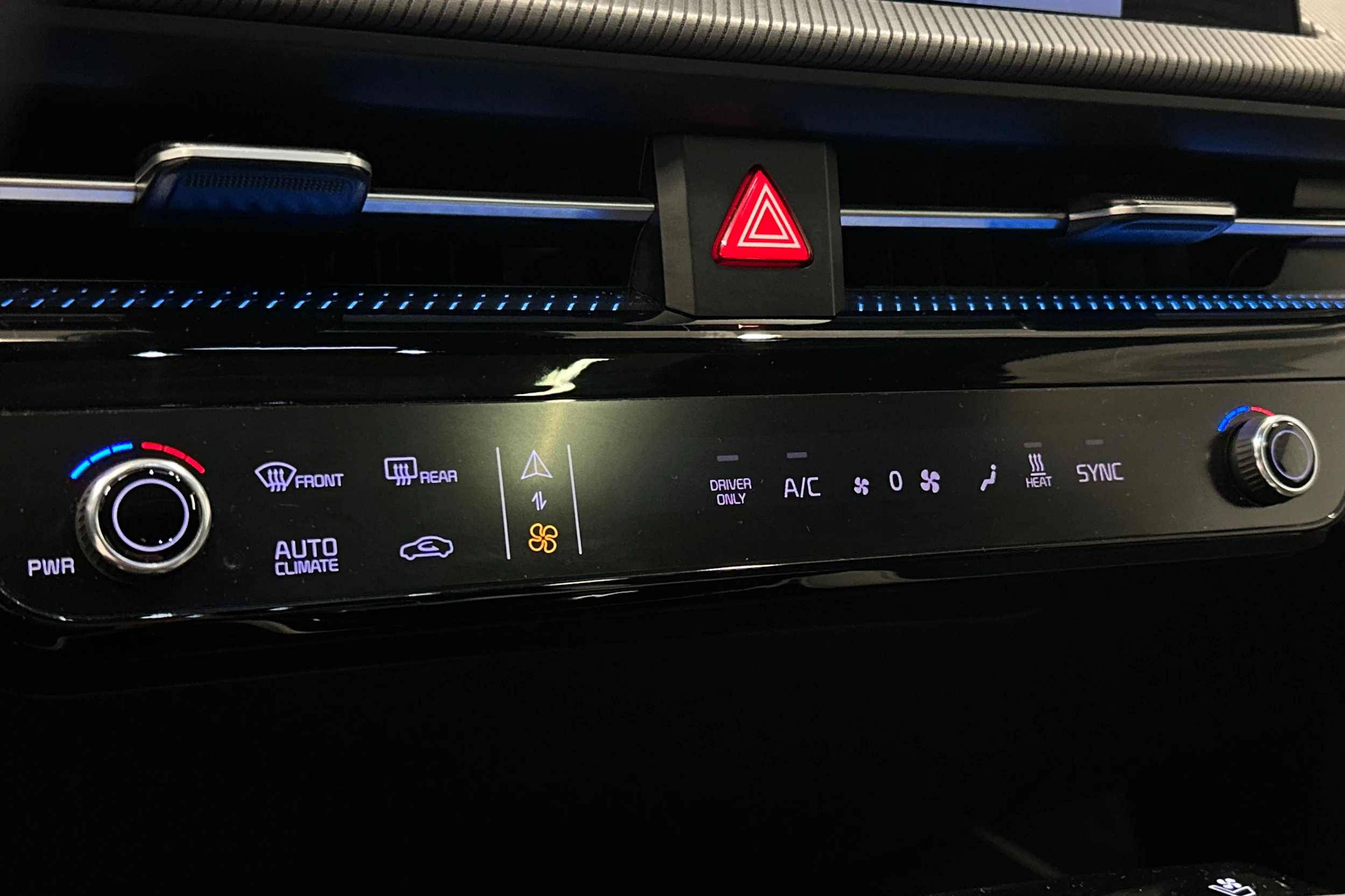 harmaa Kia EV6 2023 kuva 24.