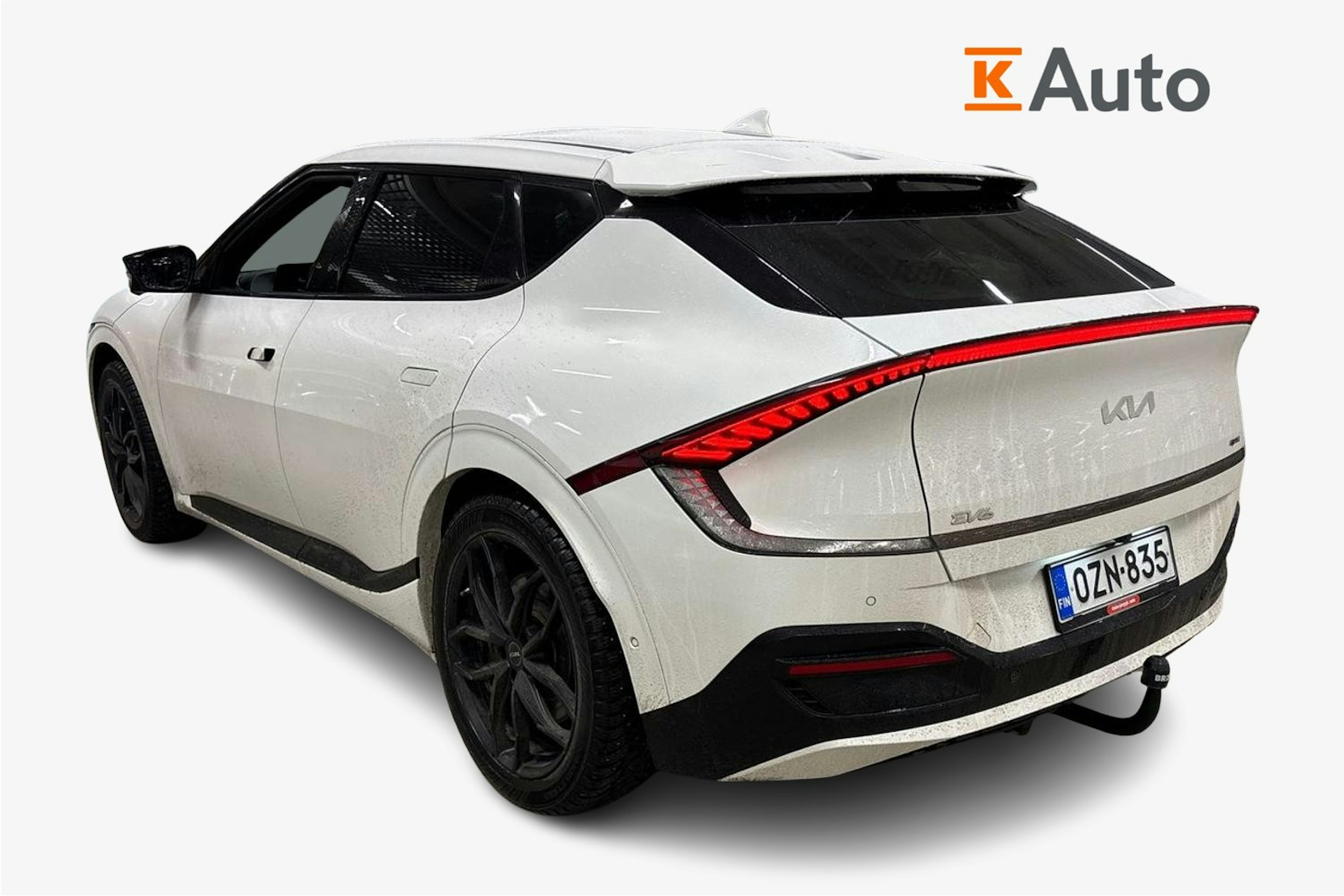 valkoinen Kia EV6 2023 kuva 2.