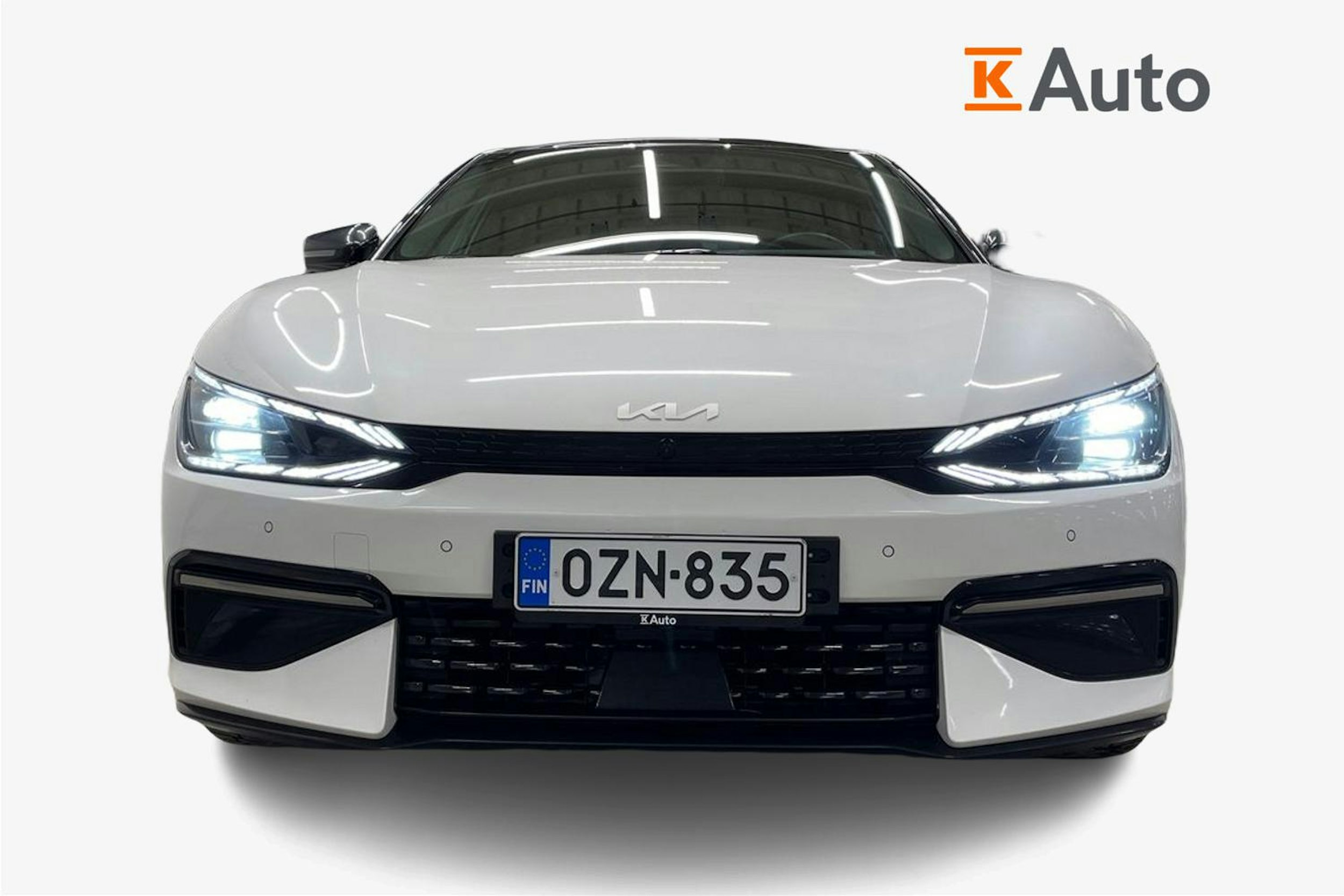 valkoinen Kia EV6 2023 kuva 5.