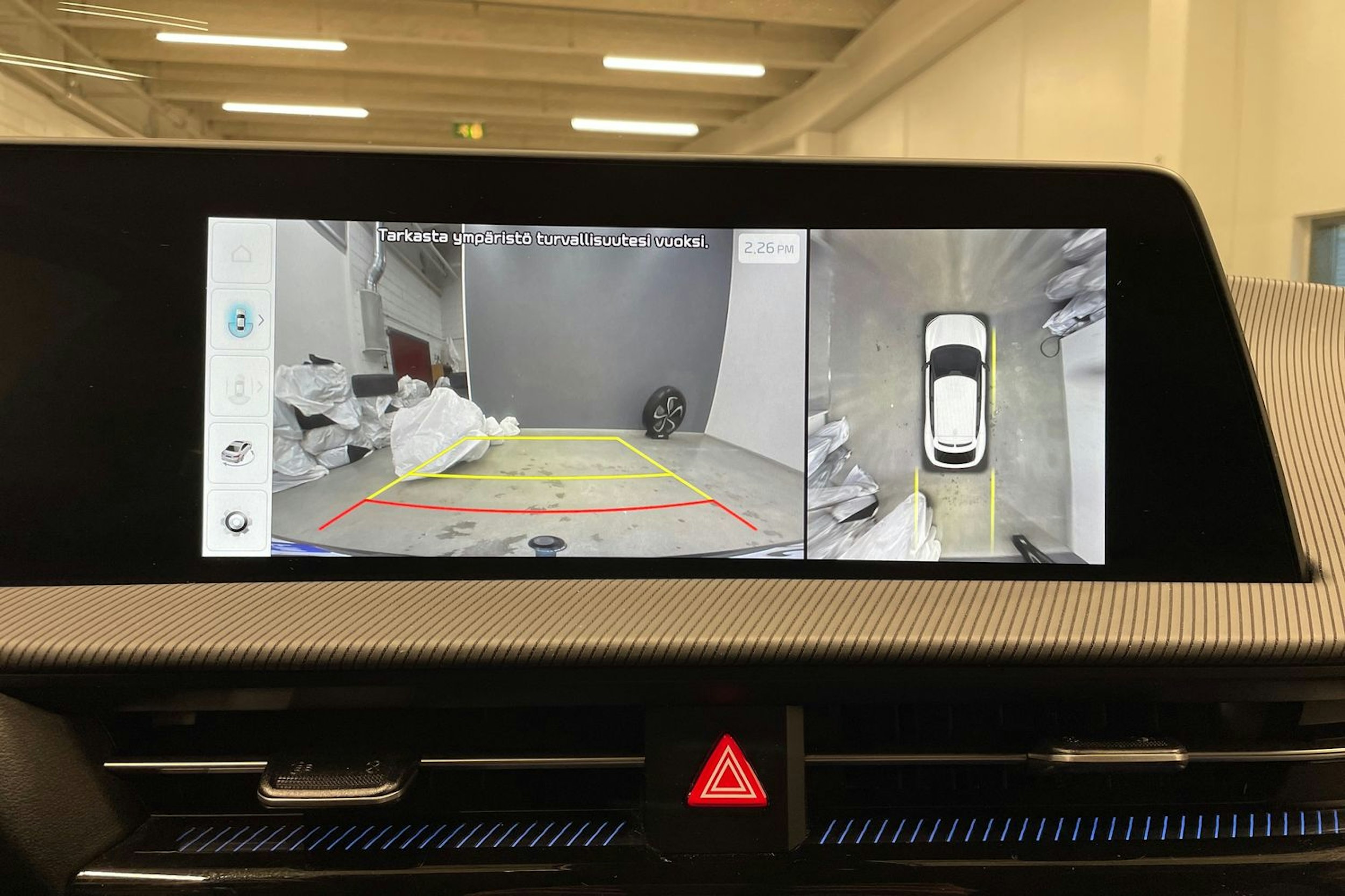 valkoinen Kia EV6 2023 kuva 22.