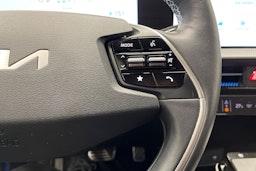 valkoinen Kia EV6 2023 kuva 27.