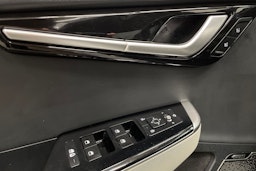 valkoinen Kia EV6 2023 kuva 28.