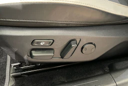 sininen Kia EV6 2023 kuva 12.