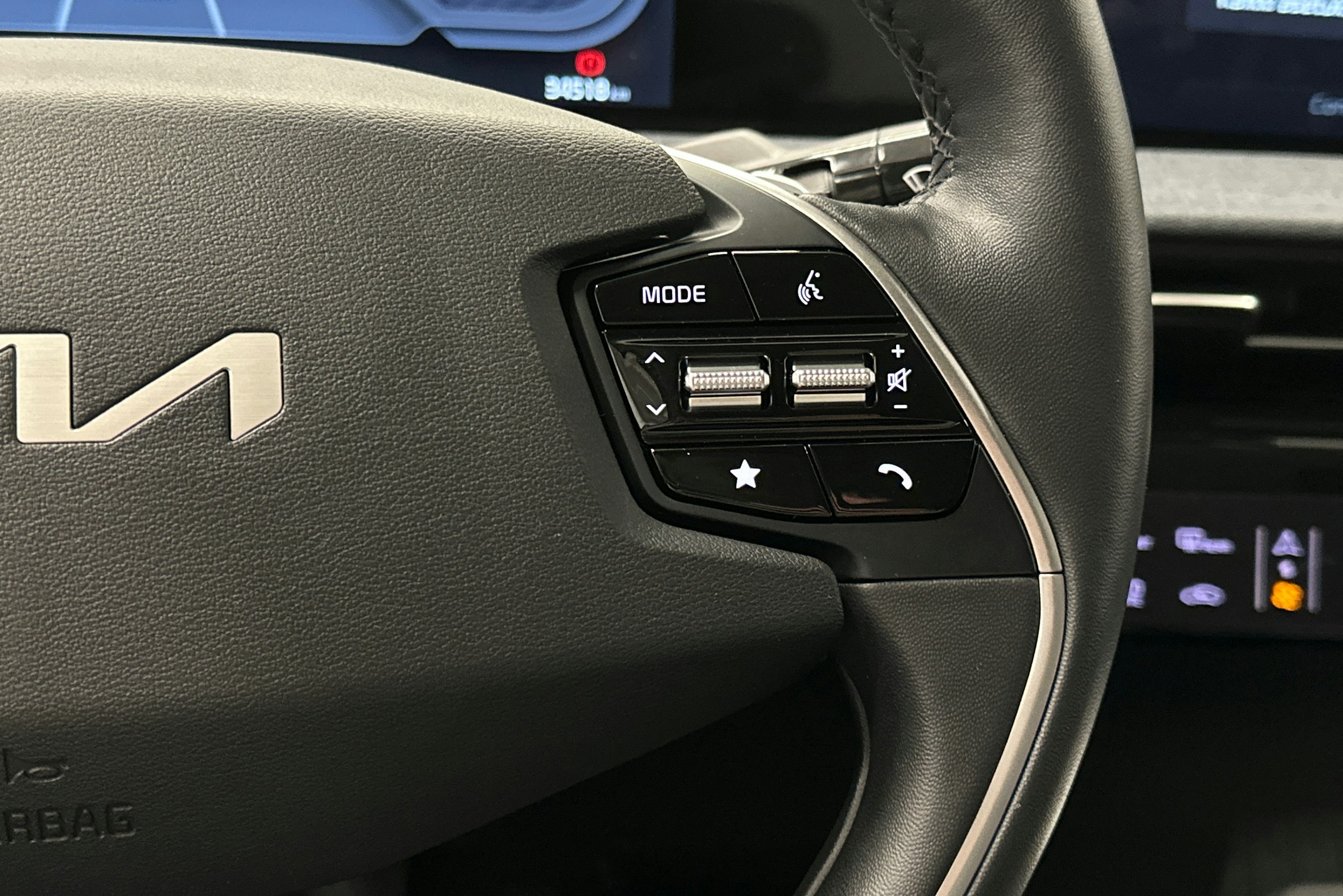 harmaa Kia EV6 2023 kuva 20.