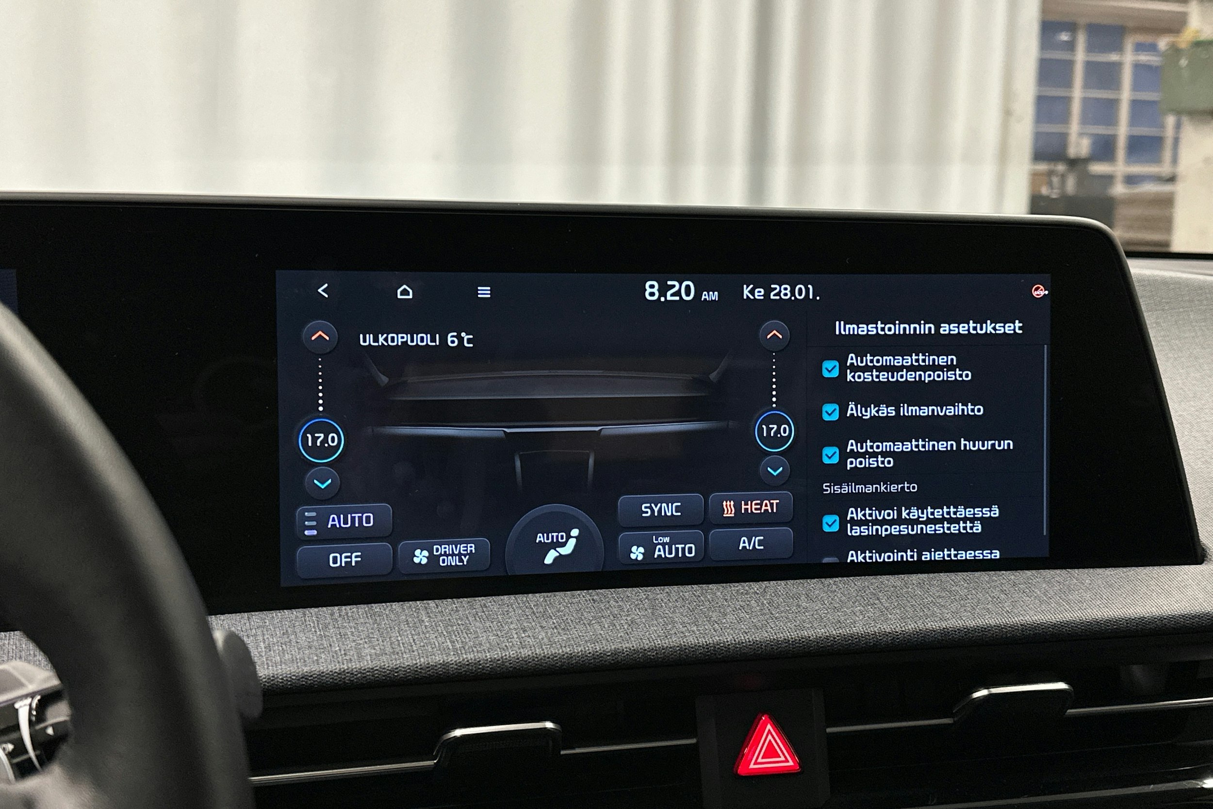 harmaa Kia EV6 2023 kuva 34.