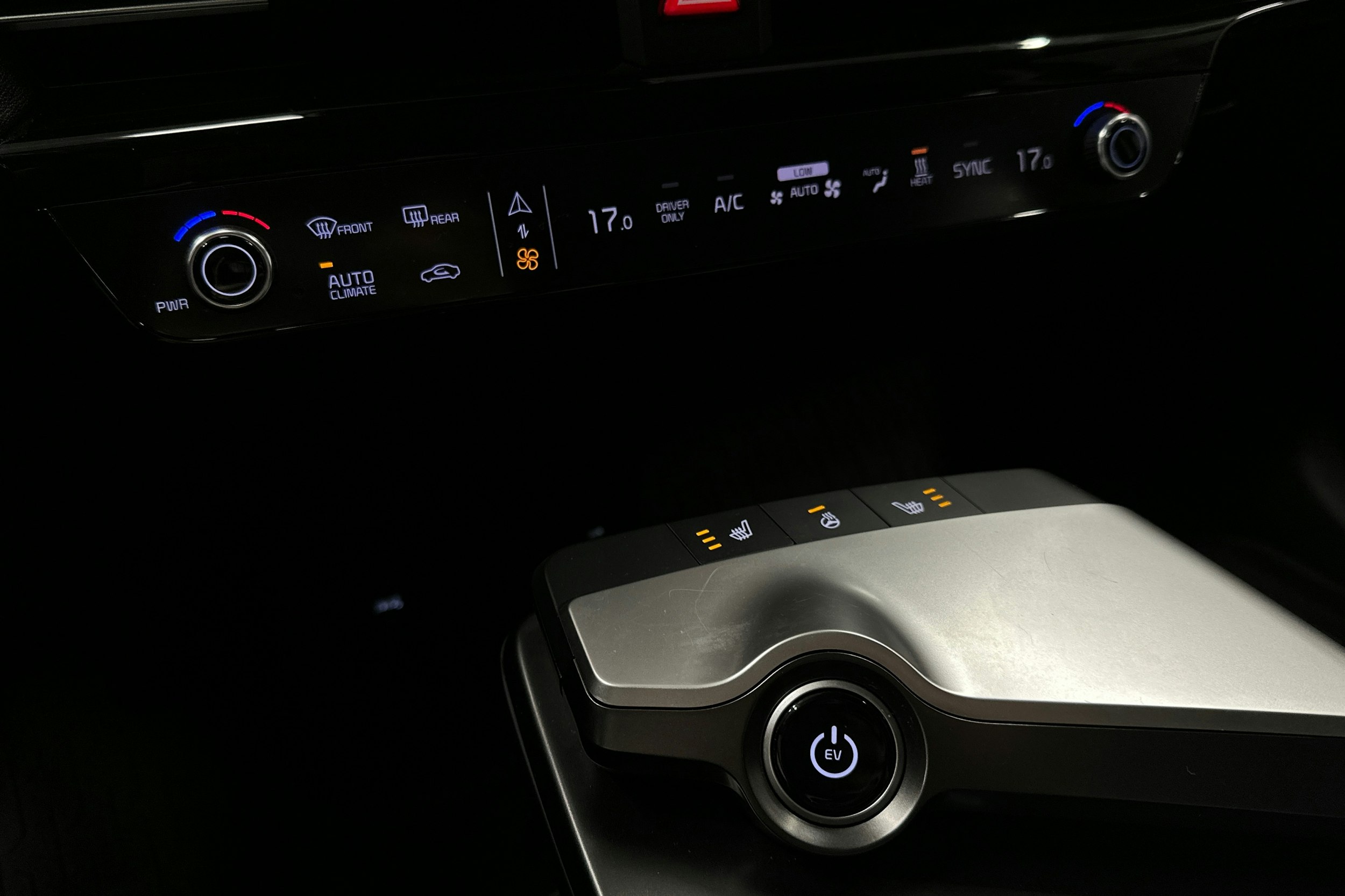 harmaa Kia EV6 2023 kuva 36.