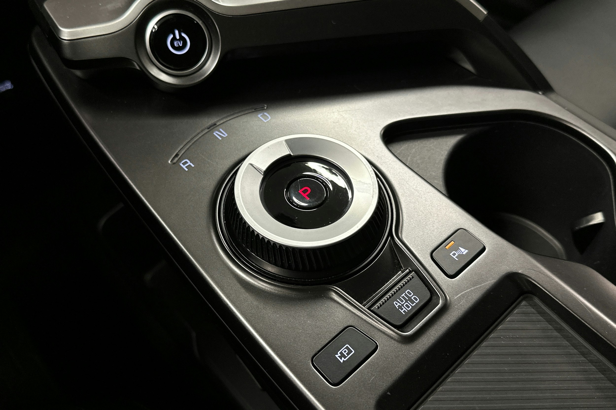 harmaa Kia EV6 2023 kuva 37.