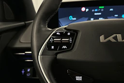 musta Kia EV6 2023 kuva 15.